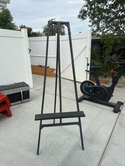 5 foot easel best offer $30
