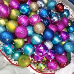 Esferas 100 .O Más X 50 Son Medianas En Perfectas  Condiciones