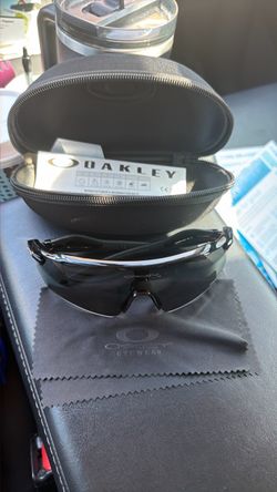 Oakley Radar EV path polarized