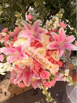 Lily Flower Bouquet