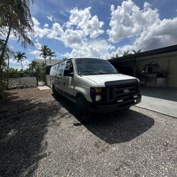 Ford Van E250