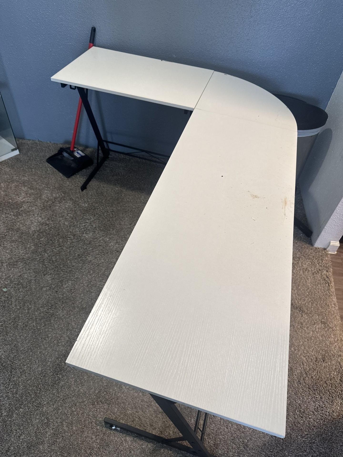 L Shape Table And Gaming Table