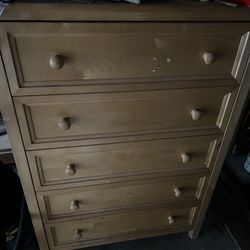Solid wood  5 Drawer Dresser