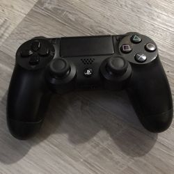 PS4 Controller