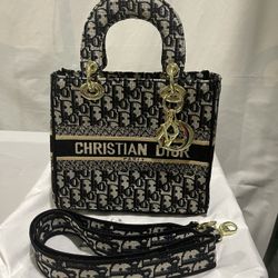 D - LADY D-LITE BAG/ Crossbody