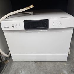 Small dishwasher