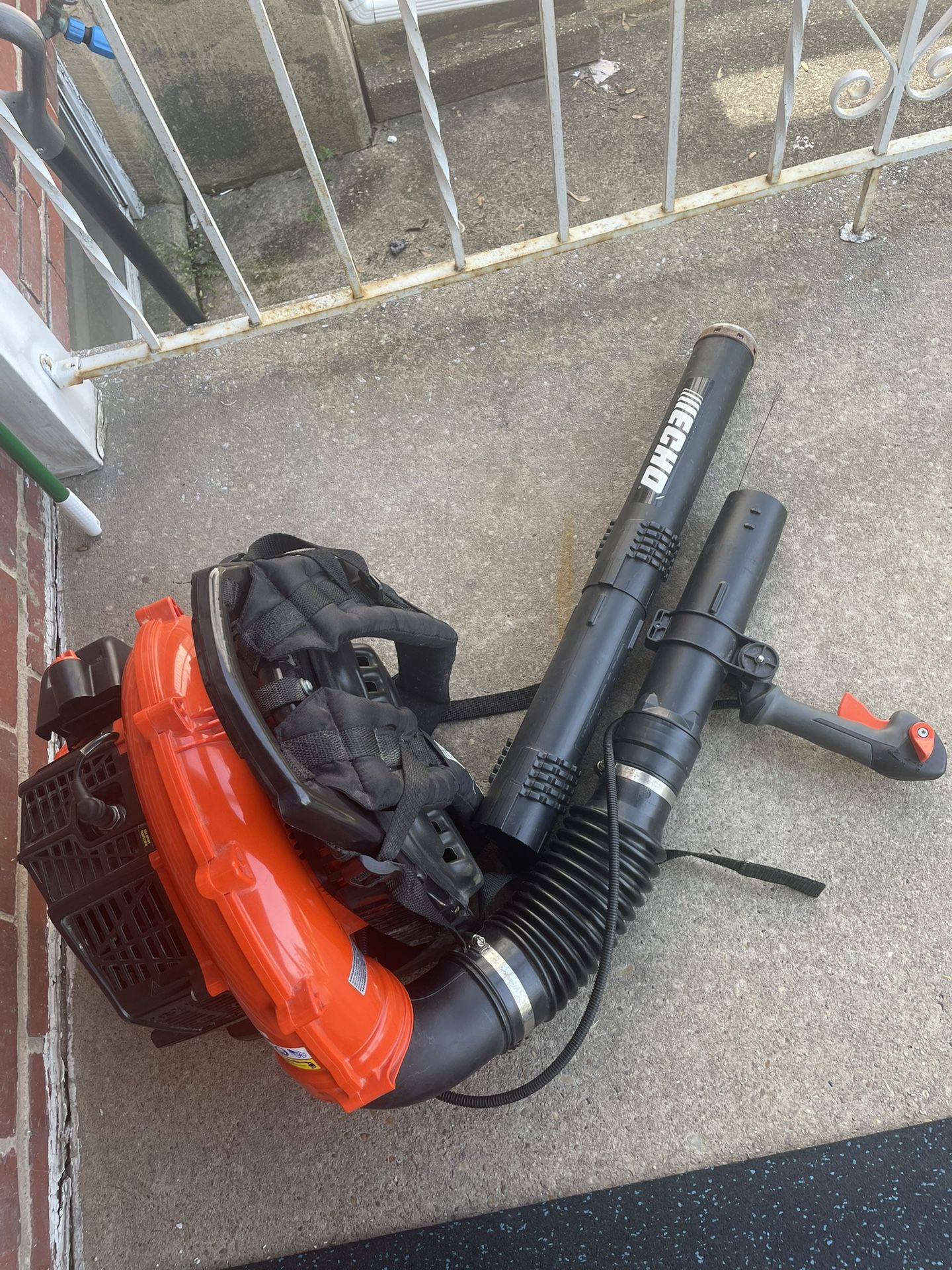 Echo PB-580T 58.2cc Tube-Mount Backpack Leaf Blower