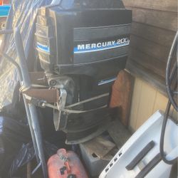 Mercury 200 HP Black Max 