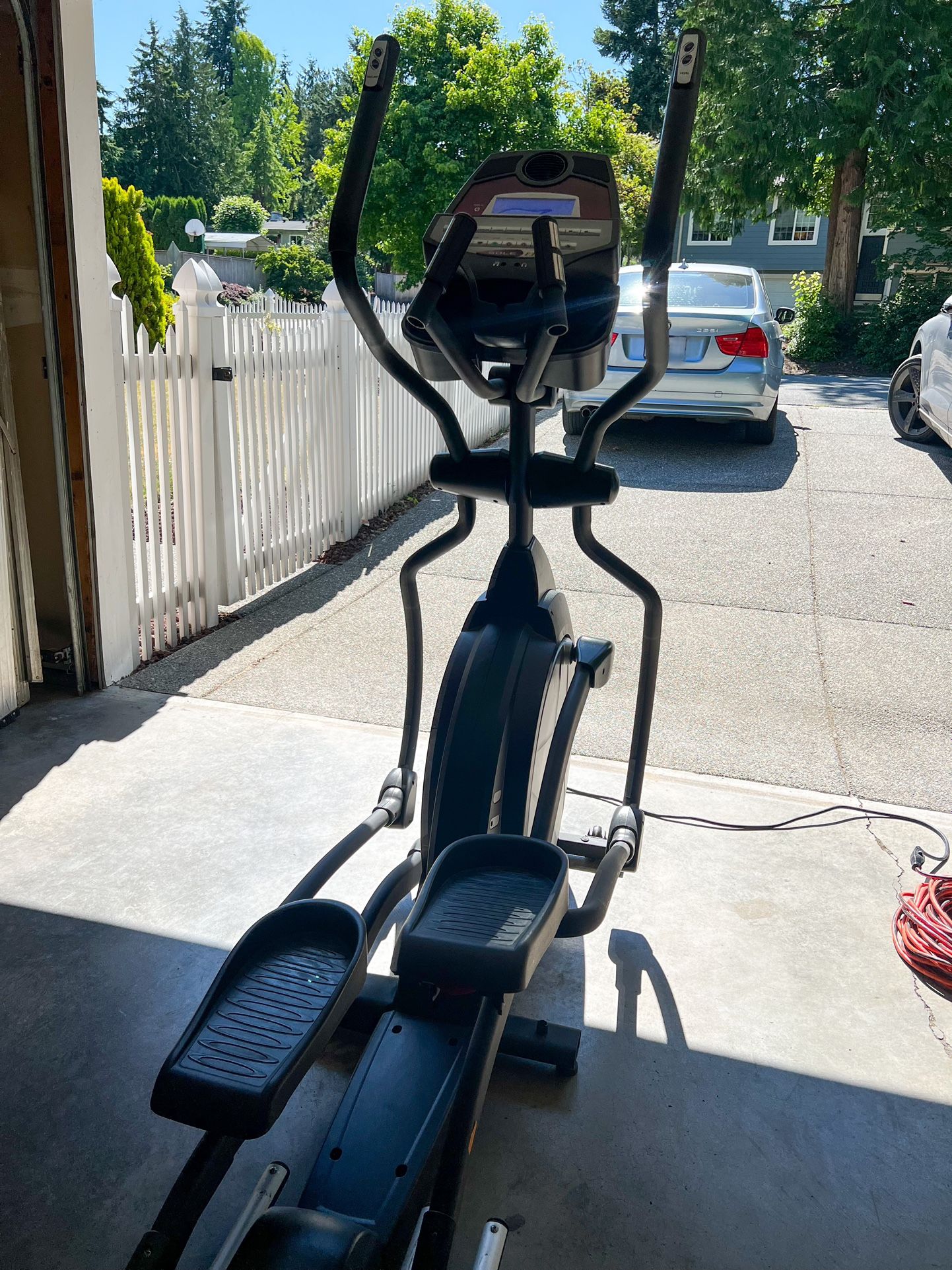 ELLIPTICAL E35 SOLE Like New!! for Sale in Redmond, WA OfferUp