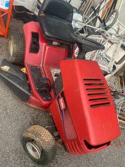 TORO Ride on Tractor Lawnmower.