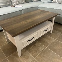 Coffee table a brand new never used