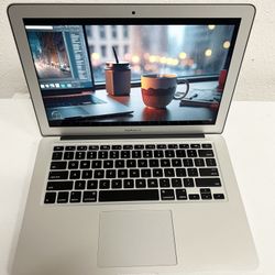 Apple 2017 MacBook Air 💻 13- Inch 2.2 GHz I7 8Gb/500 SSD Laptop 💻 