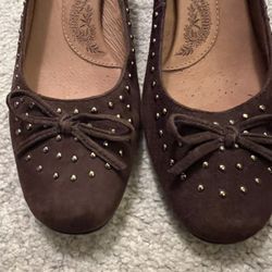 Maroon Suede Pumps by Sofft - Size 6M