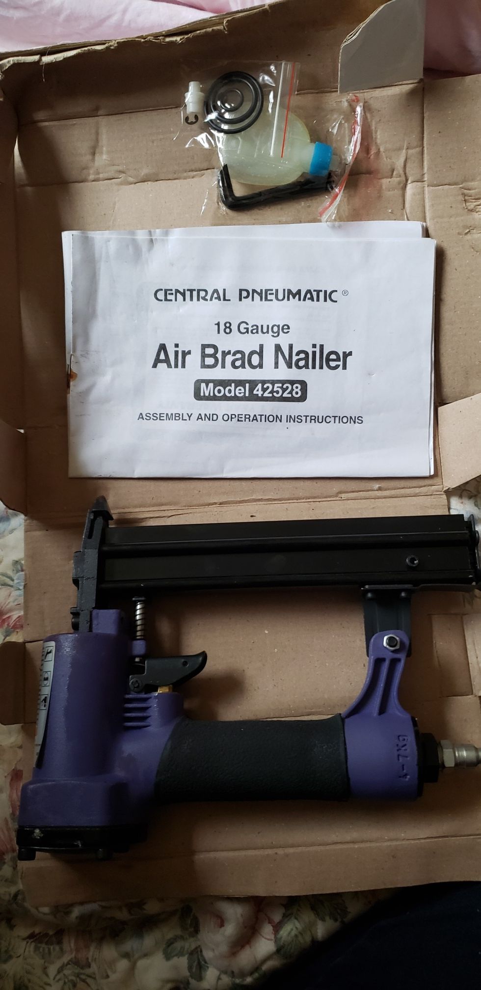 18 GA Air Brad Nailer