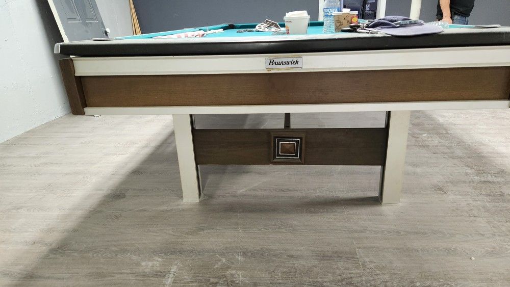 brunswick pool table