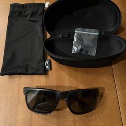 Oakley Holbrook Sunglasses