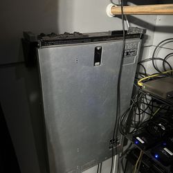 PowerEdge R710 Server w/ Wall Mount