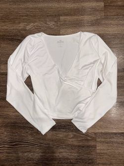 Hollister White Cropped Deep V Long Sleeve Blouse Size L