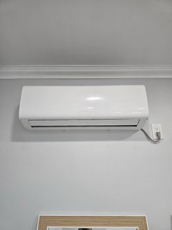 Confortotal 12,000 BTU Mini Split AC & Heater – Works Great