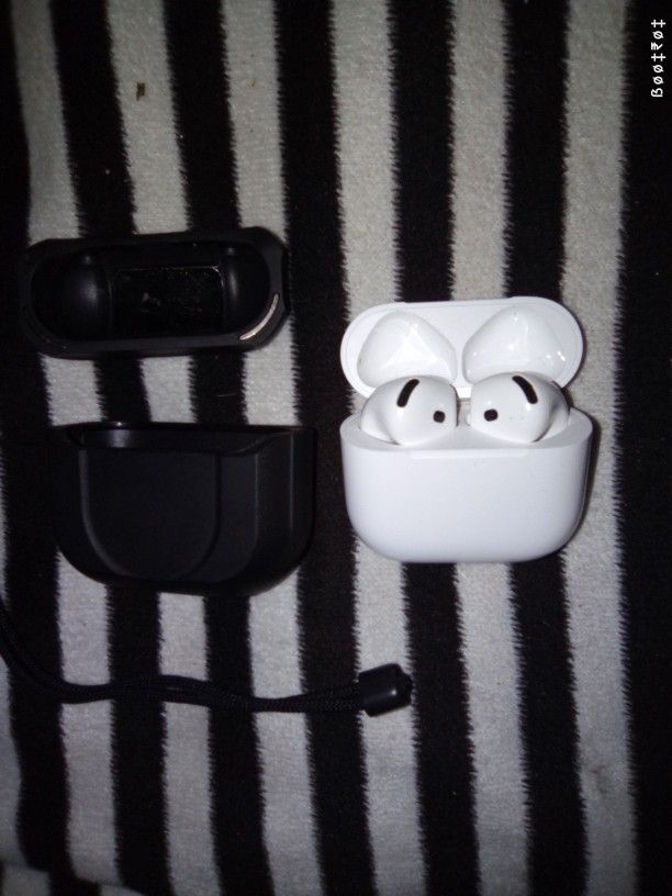 4th Gen Apple AirPods w/ Black ESR Magnetic Case