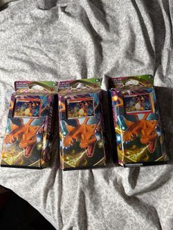 Vivid voltage charizard theme deck
