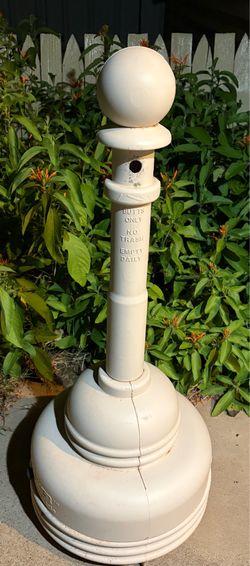 SAFESMOKER Cigarette Receptacle