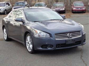 2010 NISSAN MAXIMA