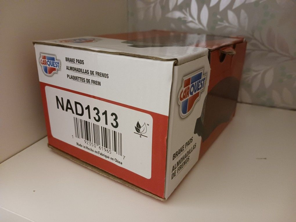 NEW Brake Pads CarQuest NAD1313 - Hyundai, Kia
