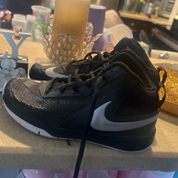  Nikes Size 4