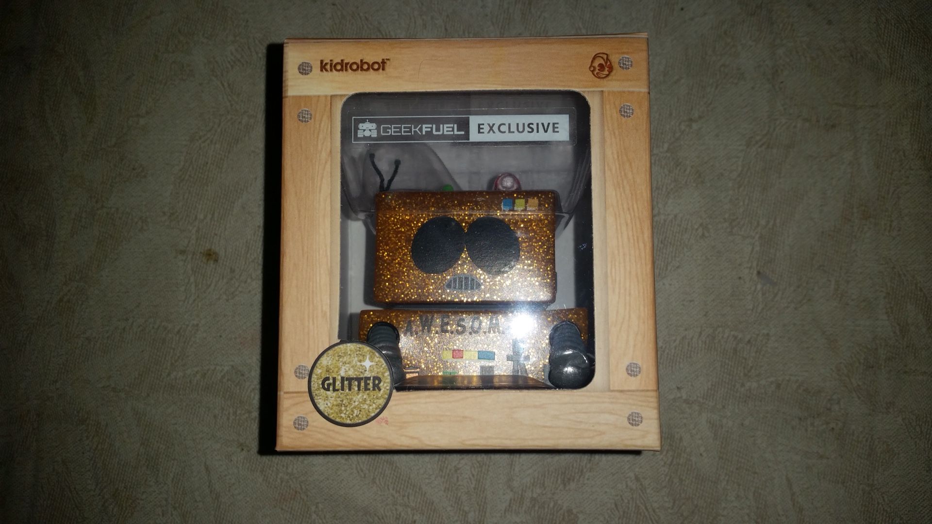 South Park AWESOM-O Awesomo 4000 Glitter Figure Kidrobot Geek Fuel Exclusive New