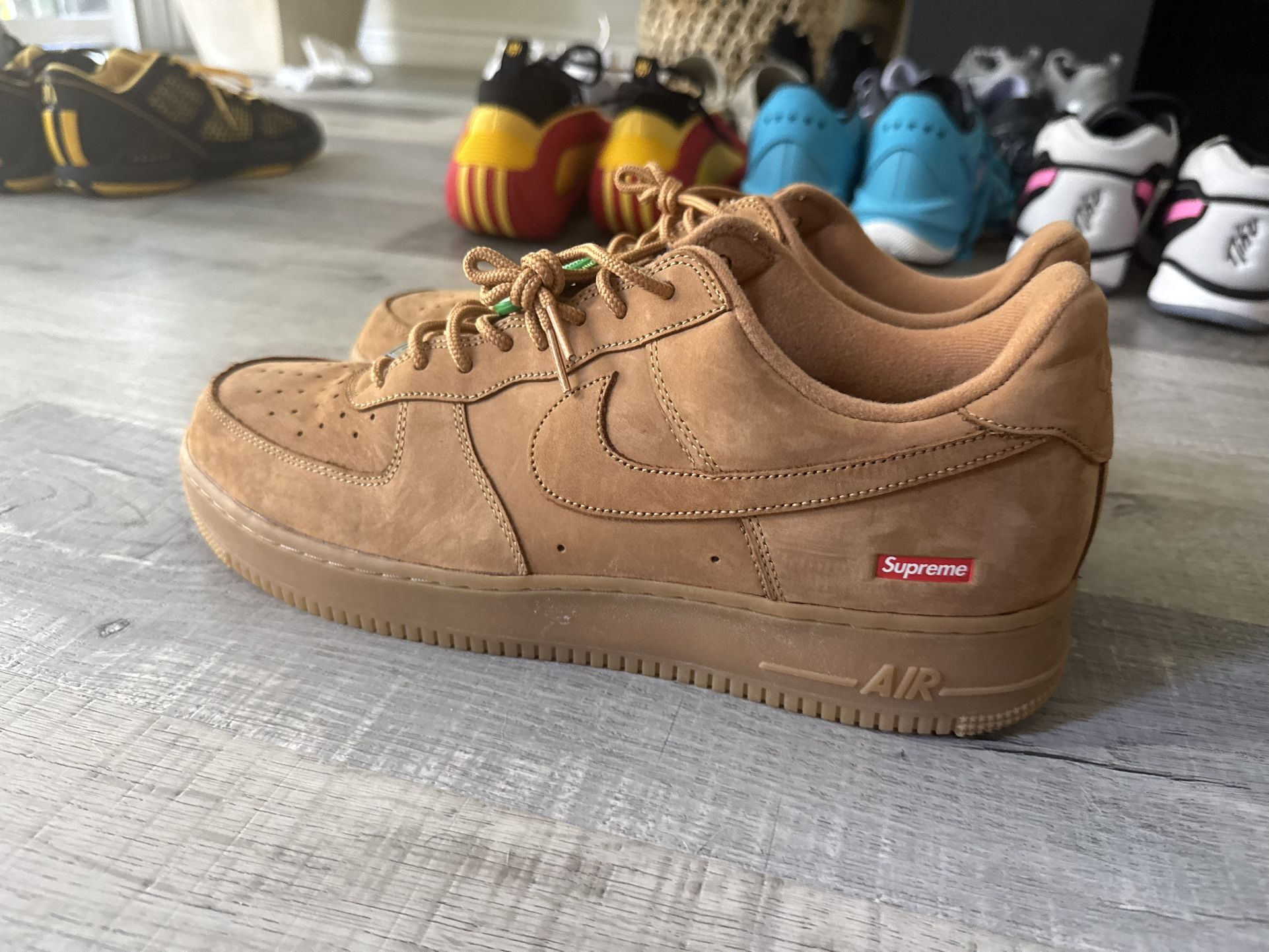 Supreme Air Force 1 Lows