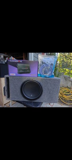 JL 12" W3 custom ported box new amp and wiring kit