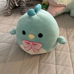 Squishmallow Dollores the chick 