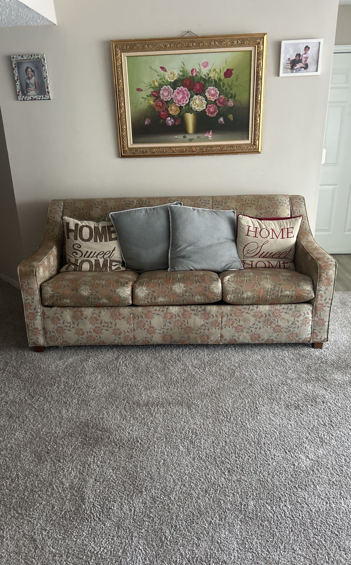 Let Out Couch With Pull Out Bed - Great Condition