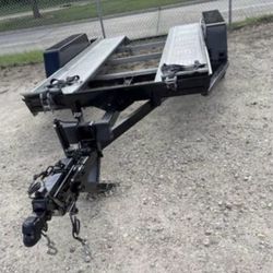 Car Hauler 16’ with Brakes 