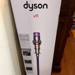 Dyson V11 Cordless Stick Vacuum Cleaner(NEW)