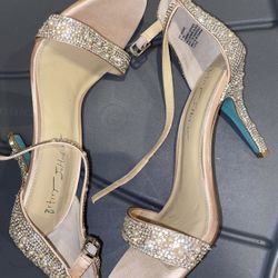 Betsey Johnson Heel Sz9 $75
