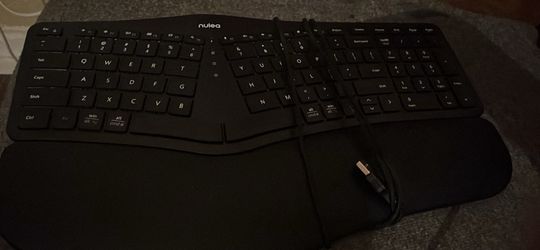 Nulea RTO5C Wired Ergonomic Keyboard 