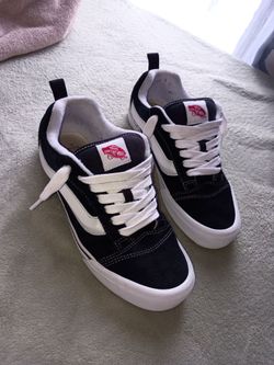 VANS KNU SKOOL