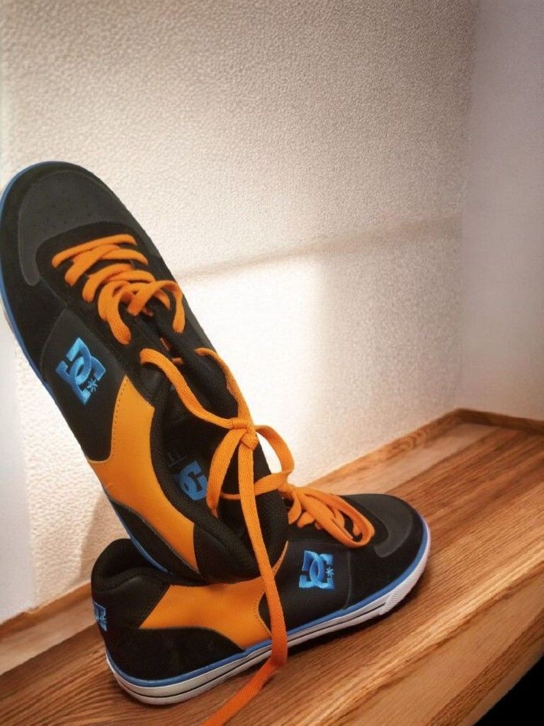 DC Low Men’s Skate sneakers Size 11