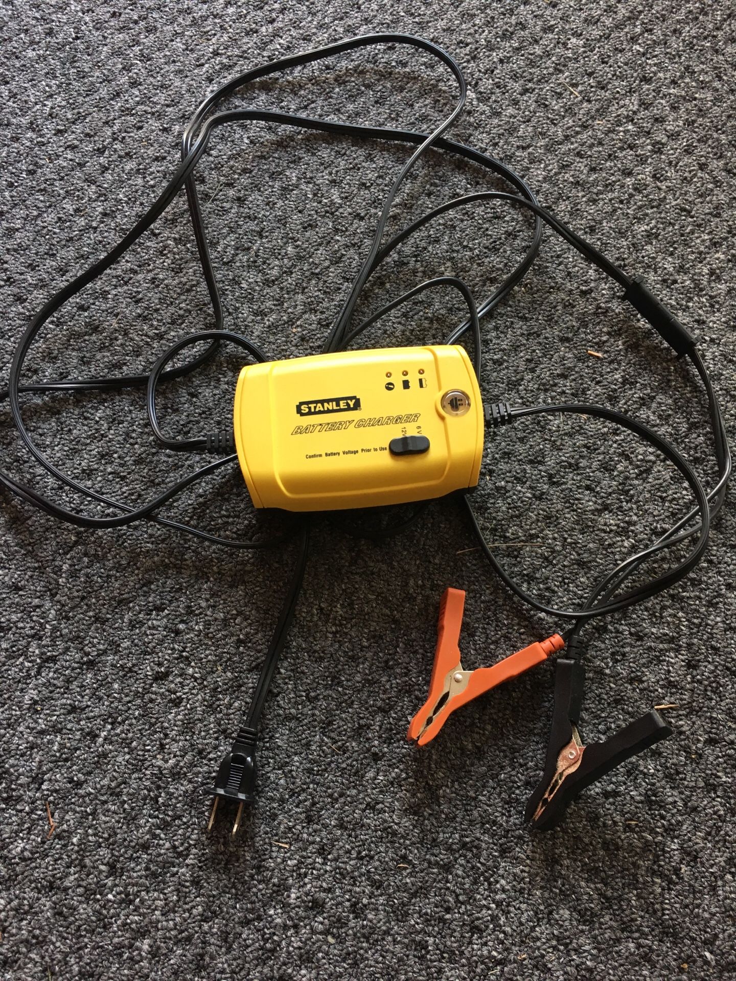 Stanley BC209 2 Amp Battery Charger
