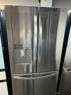 NEW OPEN BOX STAD SIZE LG FRENCH STYLE REFRIGERATOR