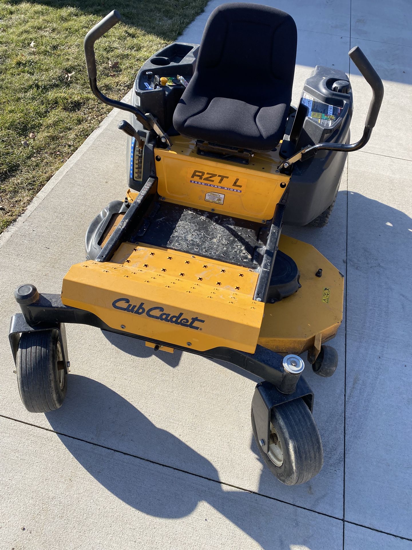 Cub Cadet Zero Turn Mower 46 Inch Deck