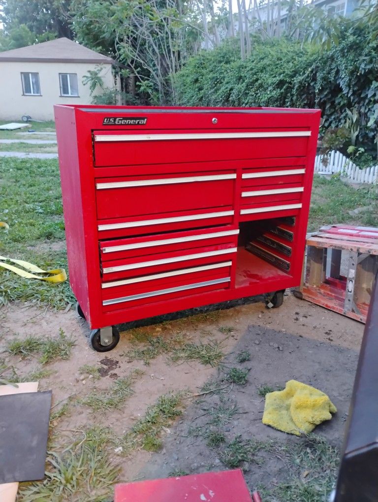 U,S General 42inch Tool Box in Good Condition I have All The Drawers
