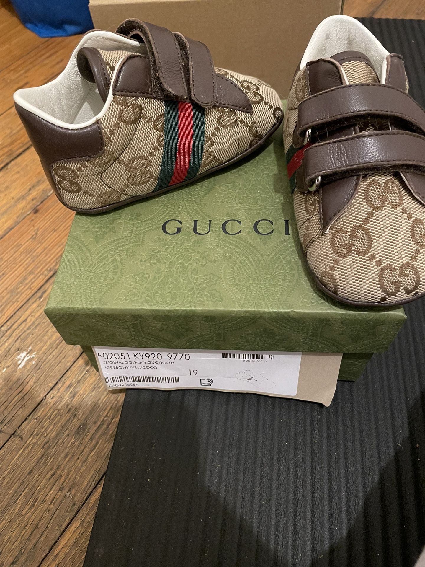 Gucci Baby Shoe Sz 19 / 4c