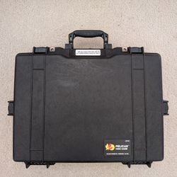 Pelican 1495 Laptop Case Black Waterproof Shockproof W/ Combo Lock&Foam Insert