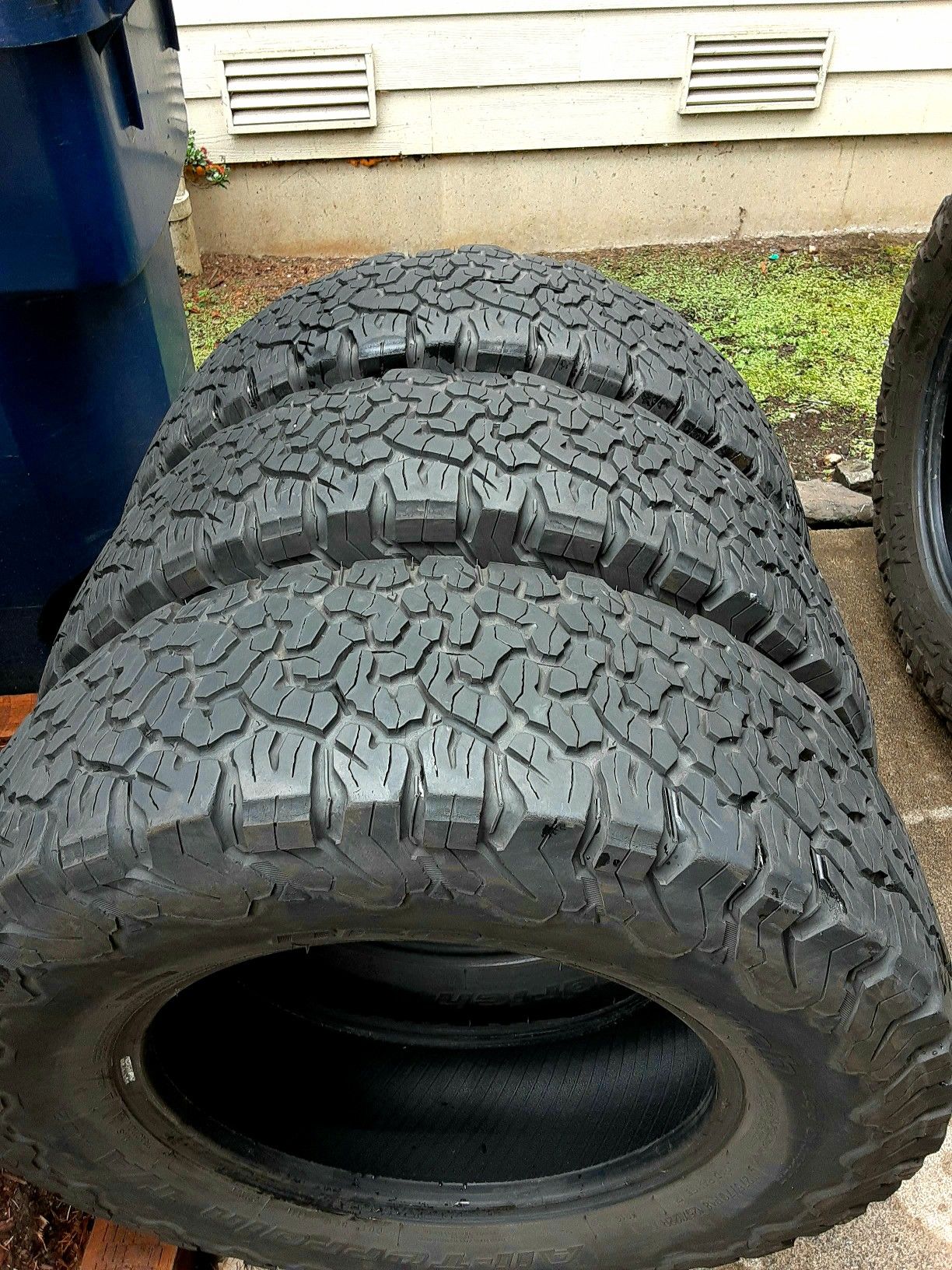 275/70R18 : BFGOODRICH ALL-TERRAIN Tires for Sale in Bellevue, WA - OfferUp