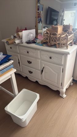 Free Dresser