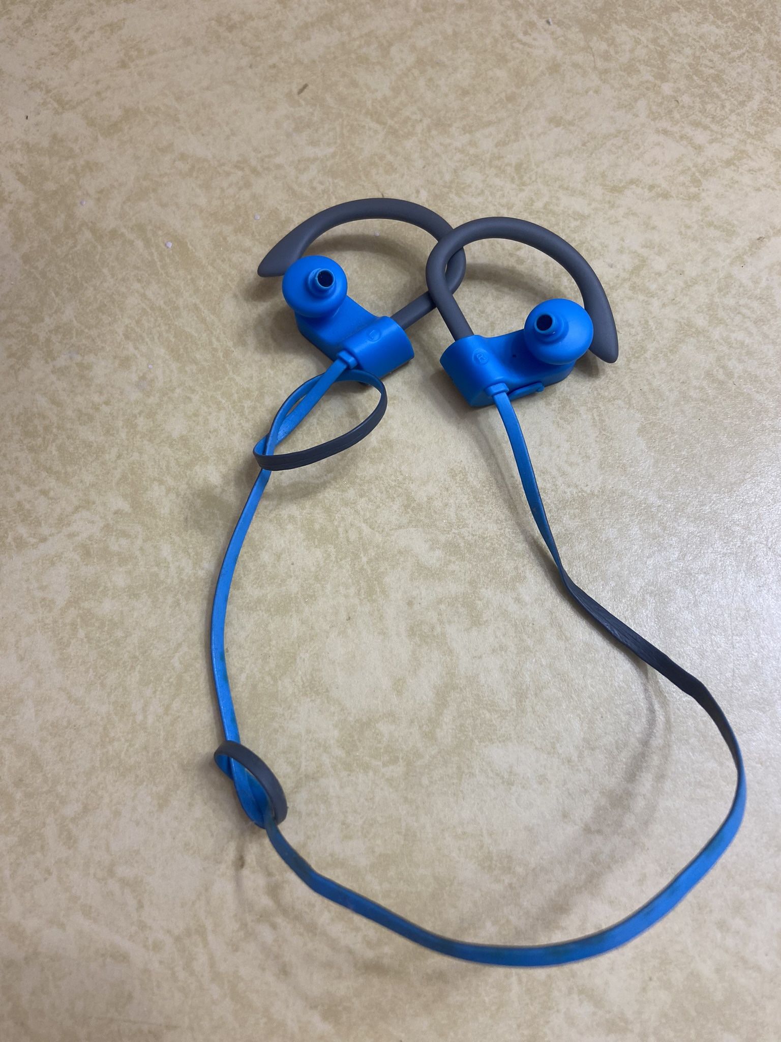 LETSCOM U8l Bluetooth Headphones V5.0 IPX7 Waterproo
