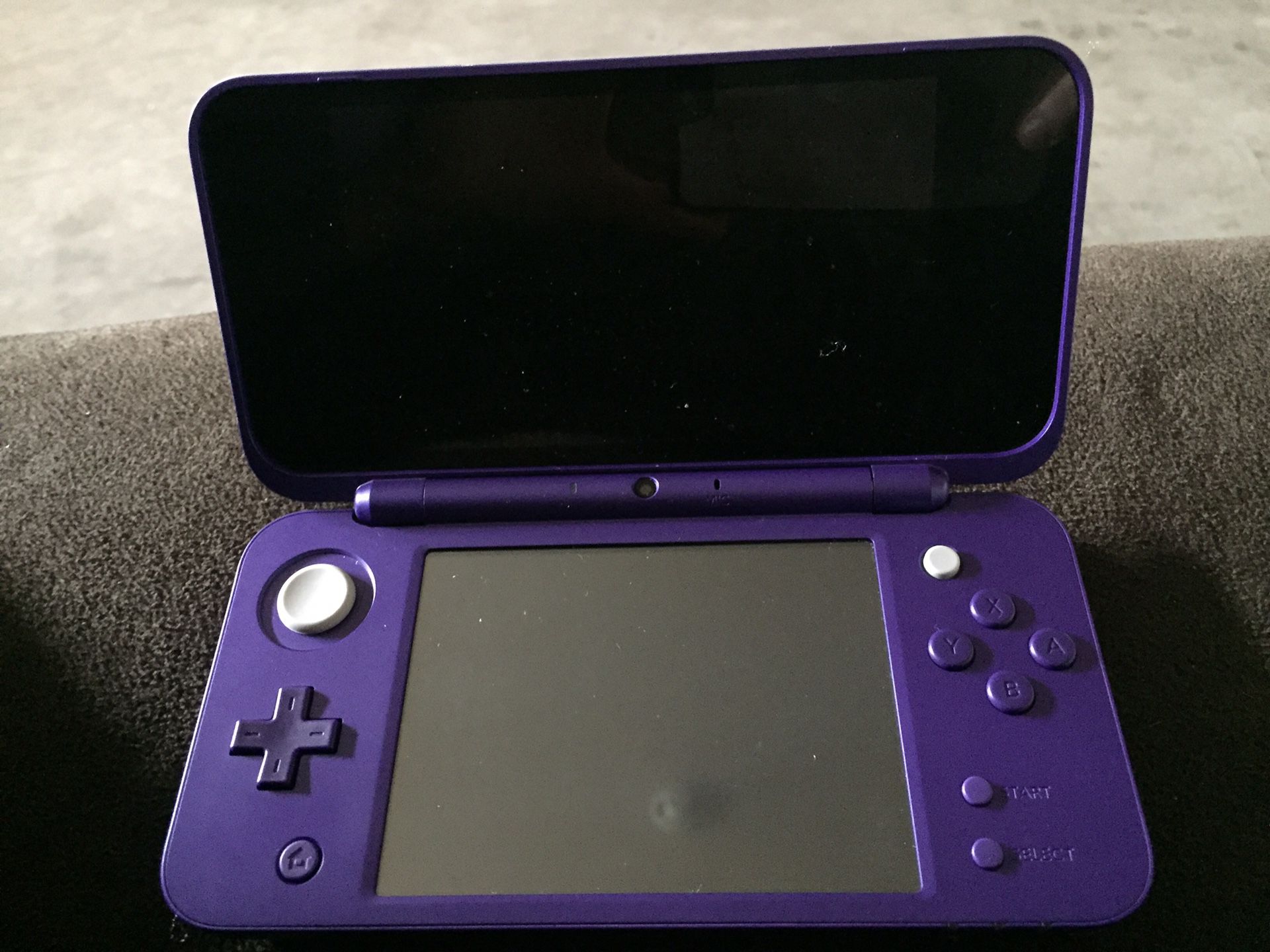New Nintendo 2DS (Purple)